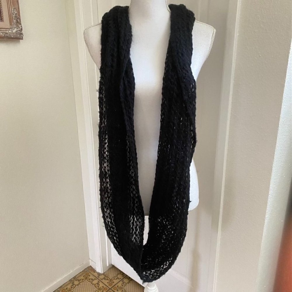 Nordstrom Frenchi Open Knit Infinity Scarf Black Preowned - Picture 2 of 6